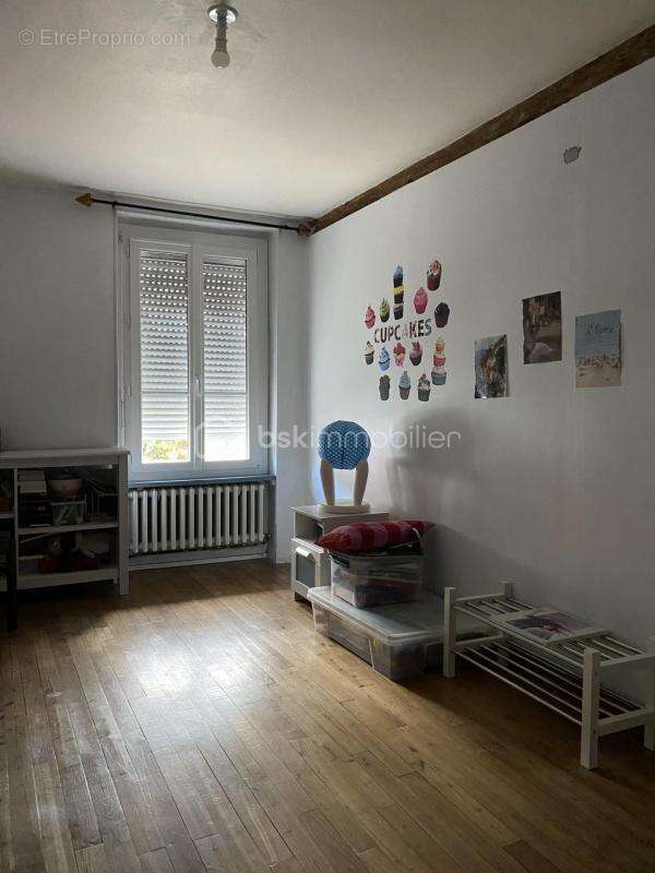 Maison à CHATEAUNEUF-EN-THYMERAIS