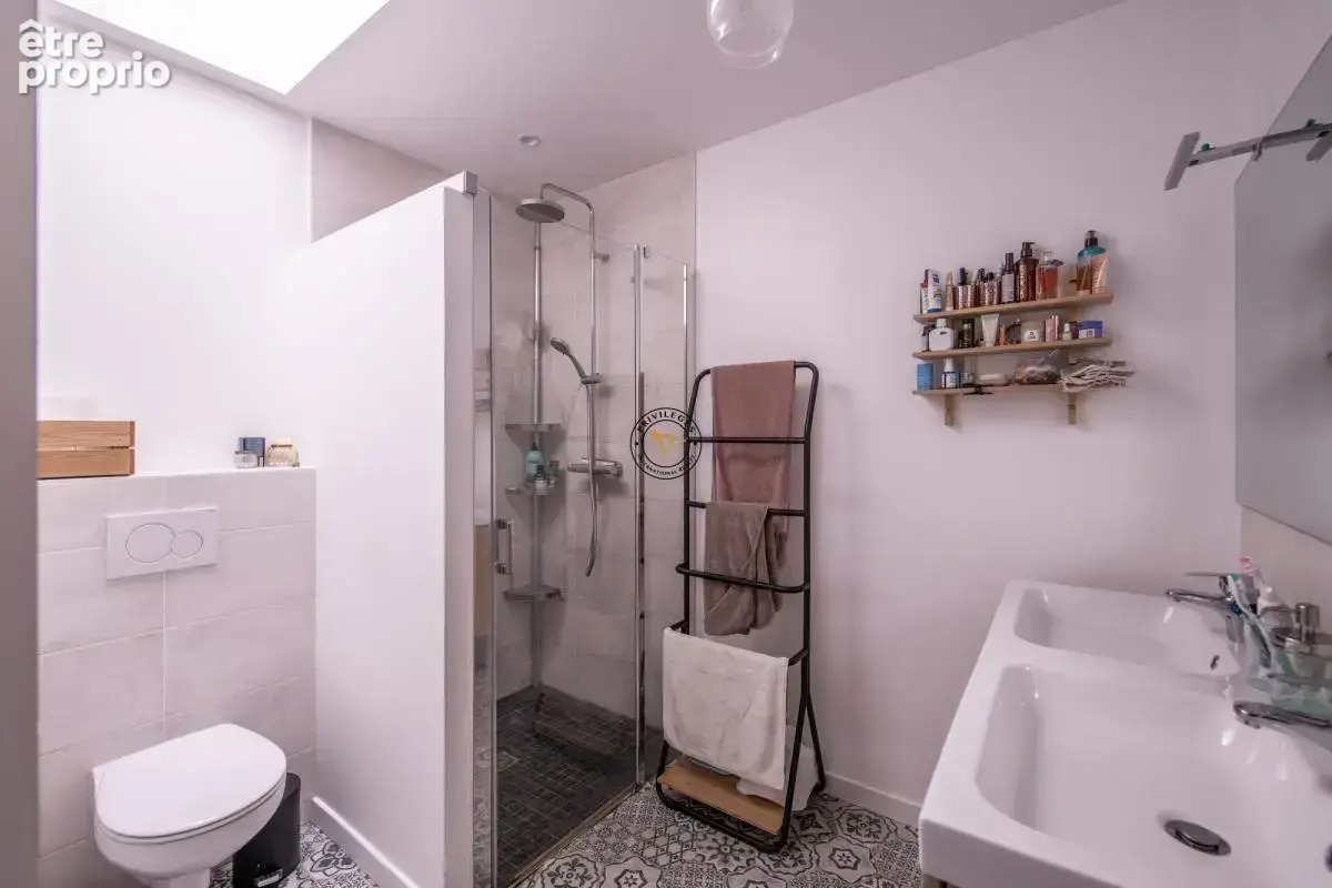 Maison familiale avec jardin - Couëron - photo 7