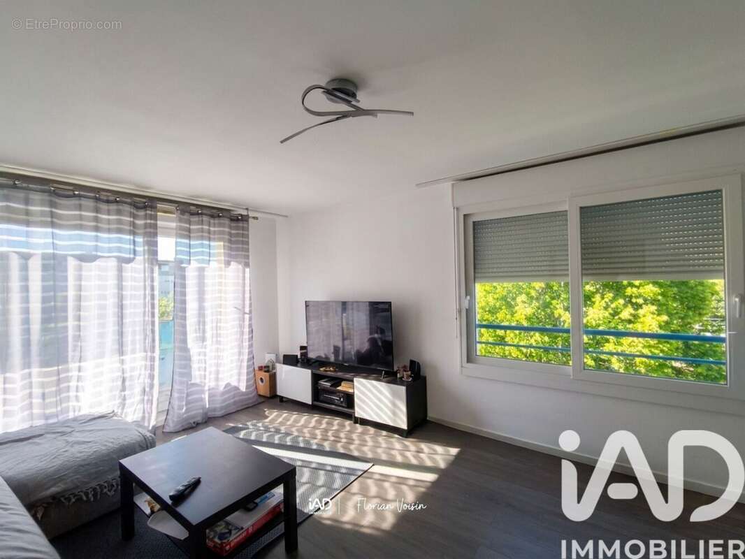 Photo 4 - Appartement à CHANTELOUP-LES-VIGNES