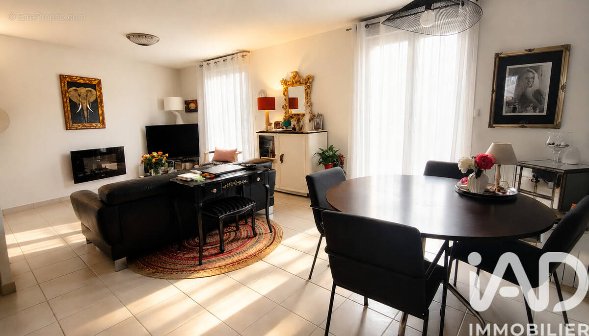 Photo 1 - Appartement à SAINT-MEDARD-EN-JALLES