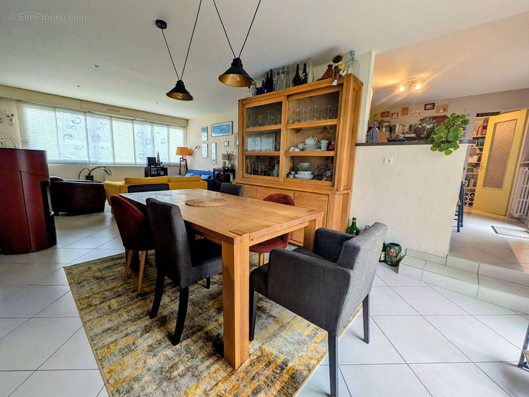 Maison à LA CHAPELLE-SUR-ERDRE