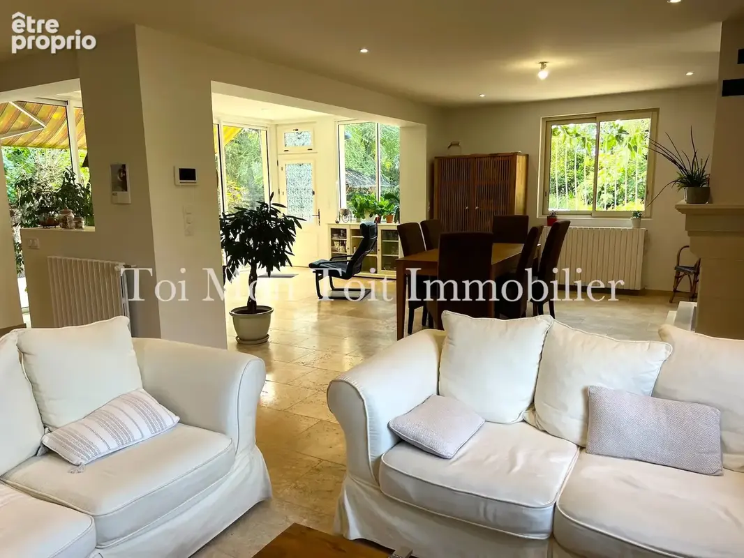 Quissac, Agréable villa de 130 m2 entièrement rénovée + Piscine + Mazet, Le tout sur 1800 m2 de terrain. - photo 4