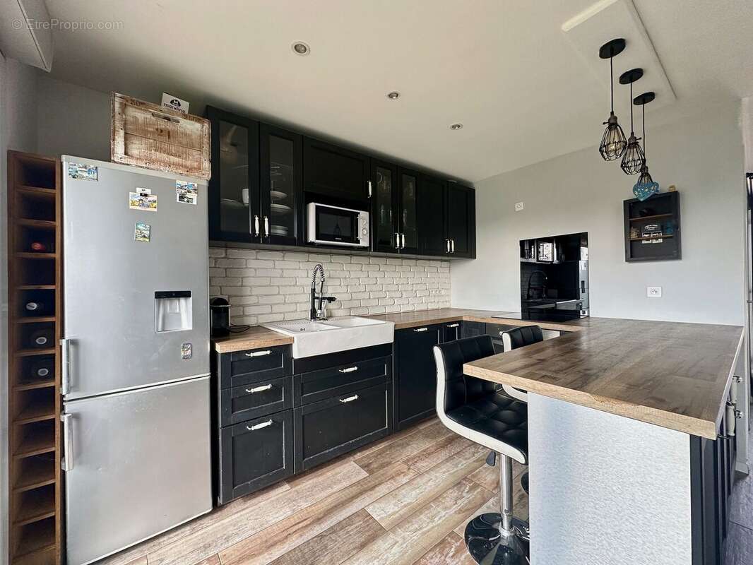 Maison à MAGNY-LES-HAMEAUX