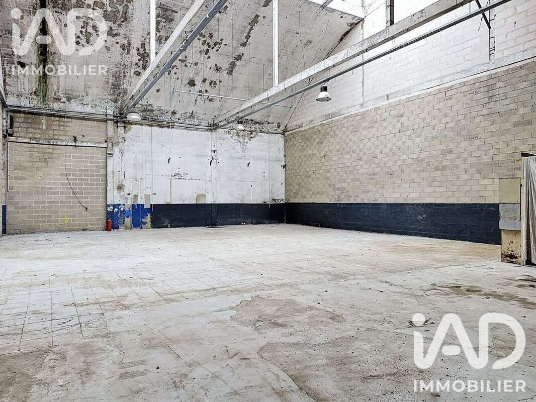 Commerce 575 m² à Pommeuse  - photo 3