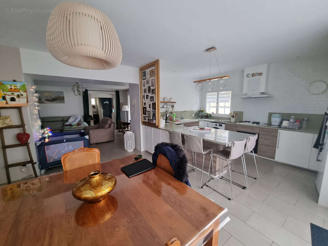 Maison à SAINT-SULPICE-ET-CAMEYRAC