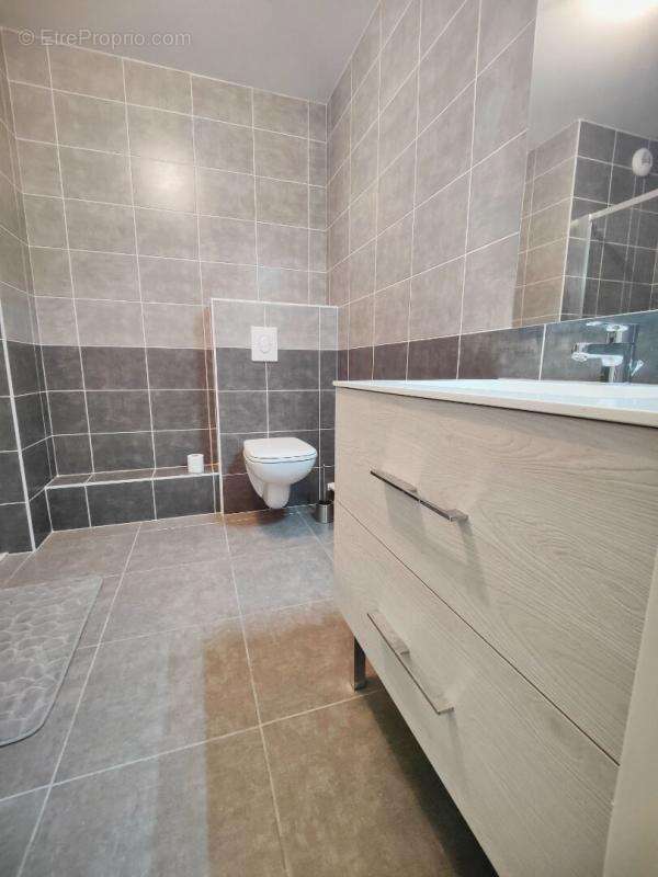 Appartement à MEYLAN