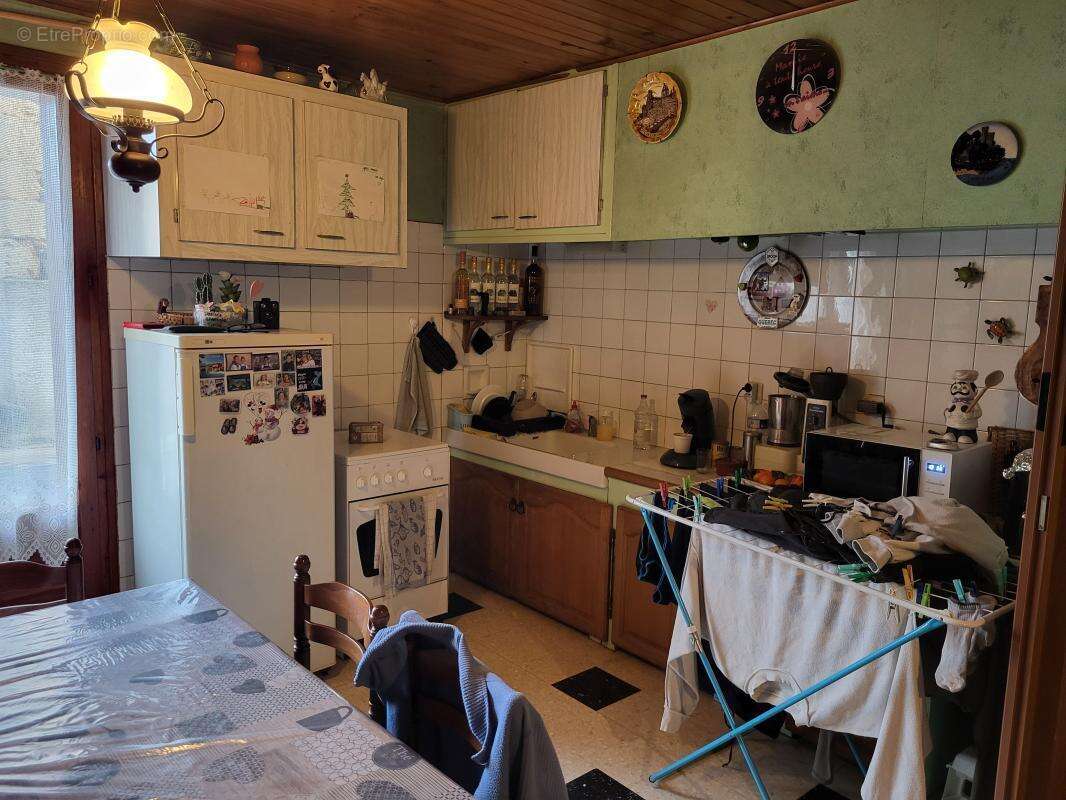 Maison à LEZIGNAN-LA-CEBE