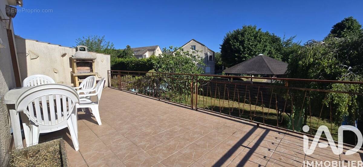 Photo 1 - Maison à VERT-LE-PETIT