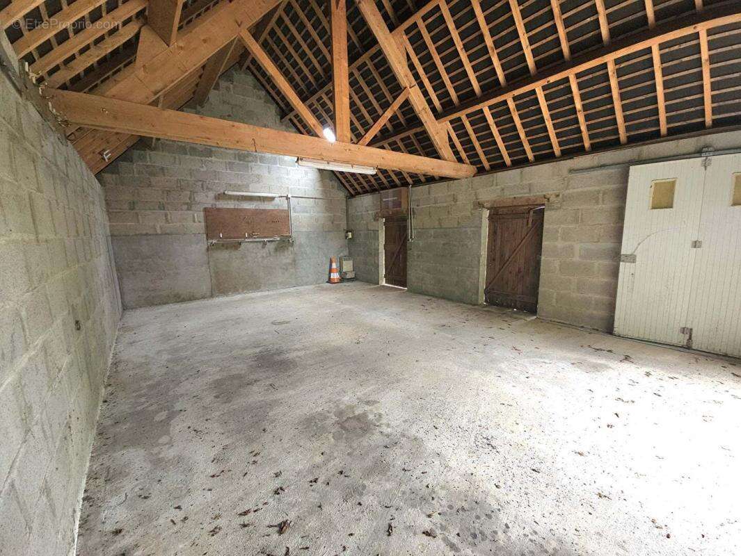 Maison à LA FERRIERE-AU-DOYEN