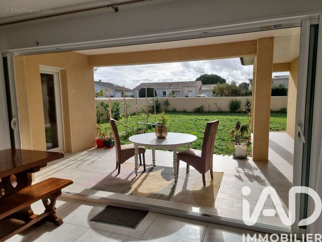 Photo 4 - Maison à PORT-DES-BARQUES