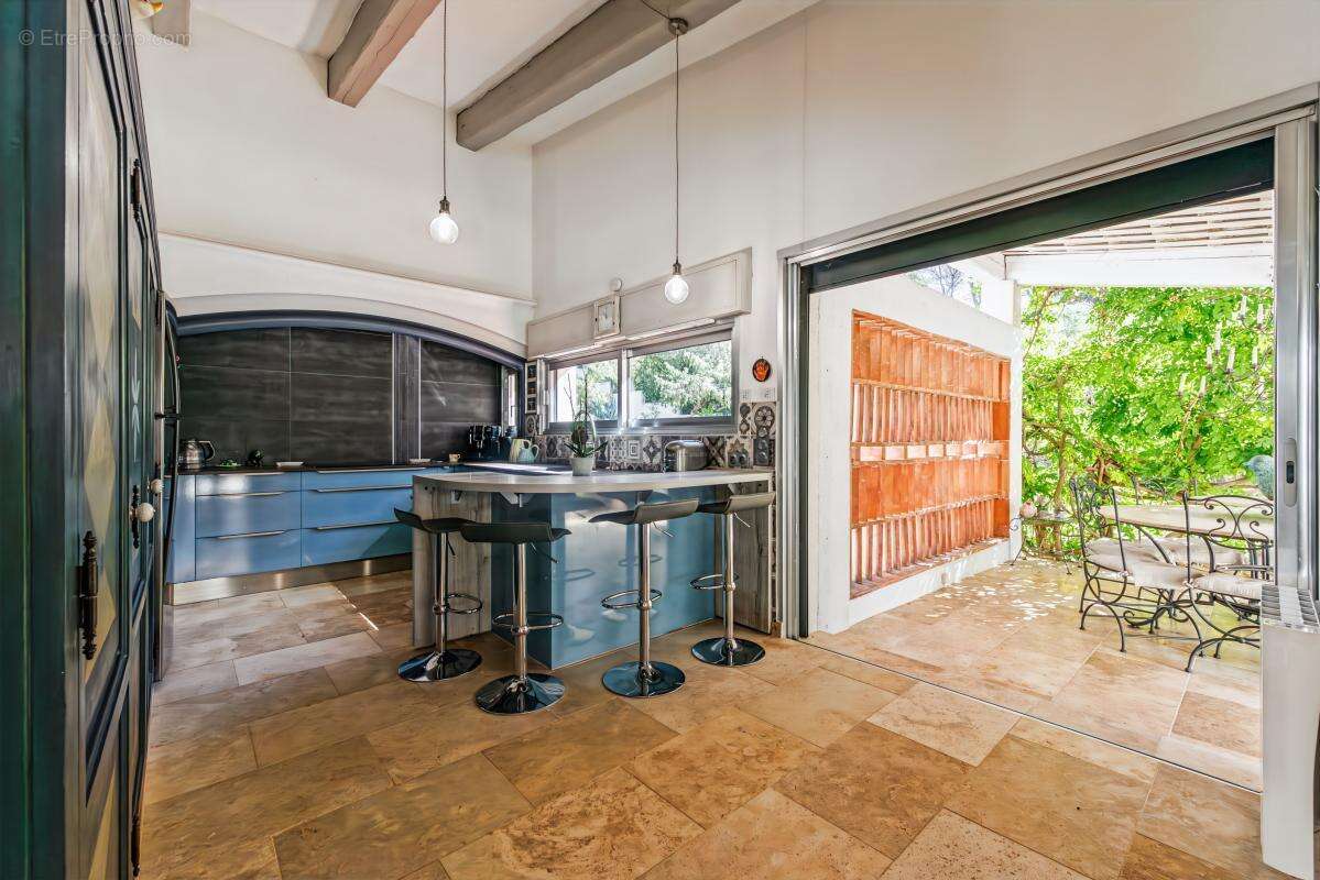 Maison à PUGET-SUR-ARGENS