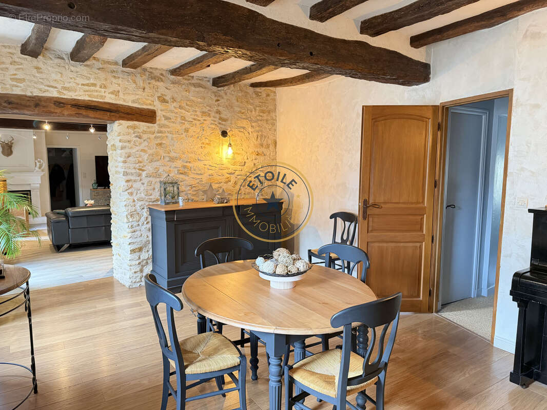 Maison à SEICHES-SUR-LE-LOIR