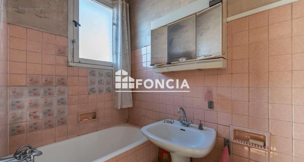 Appartement à NANTERRE