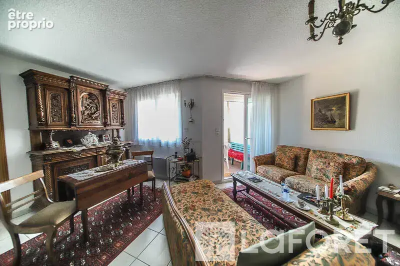 ** appartement type 3 + cave + garage - embrun - 3 pièces - photo 2