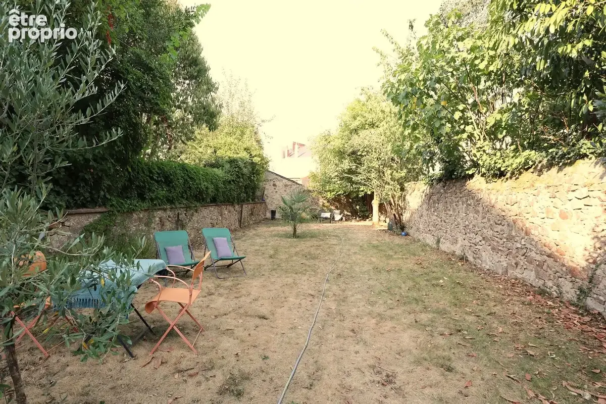 CENTRE VILLE - GARE, Maison offrant 133 m2 avec 2 parties 'NUIT' distinctes - photo 14