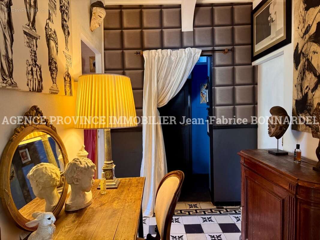 Appartement à NYONS