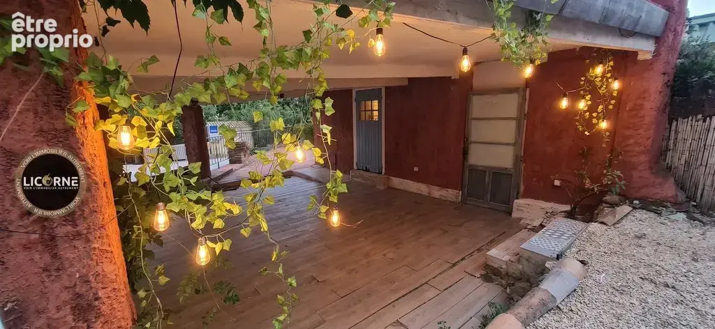 Maison 125 m² à Saint-Cyr-Sur-Mer  - photo 7