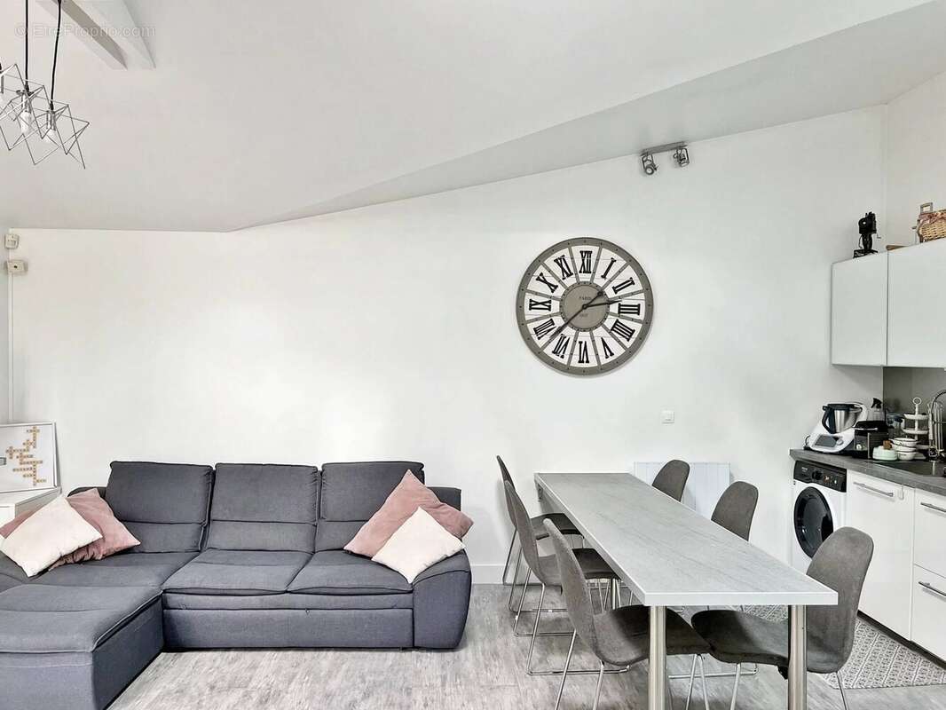 Maison à SAINT-MAUR-DES-FOSSES