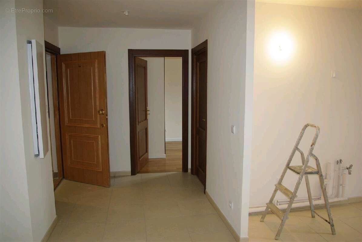 Appartement à VEMARS