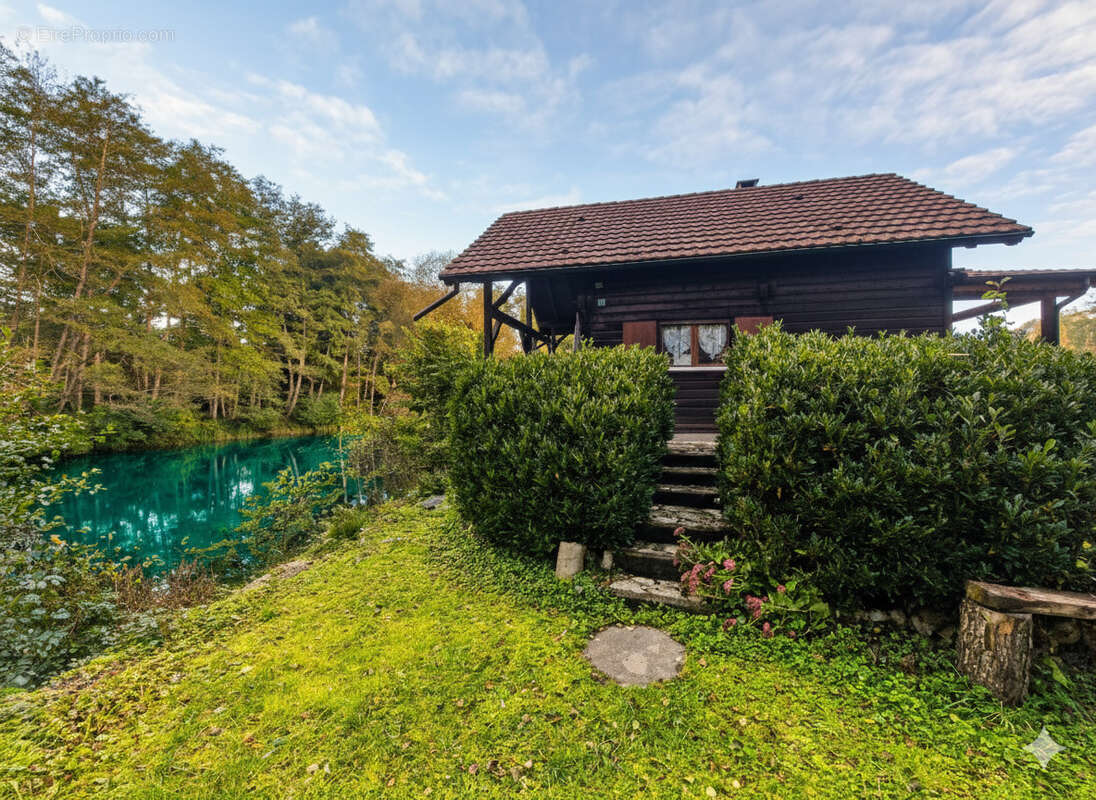 Maison à LE VAL-DE-GOUHENANS