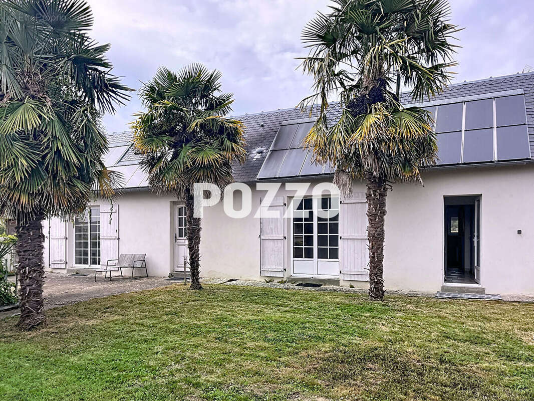 Maison à EQUEMAUVILLE