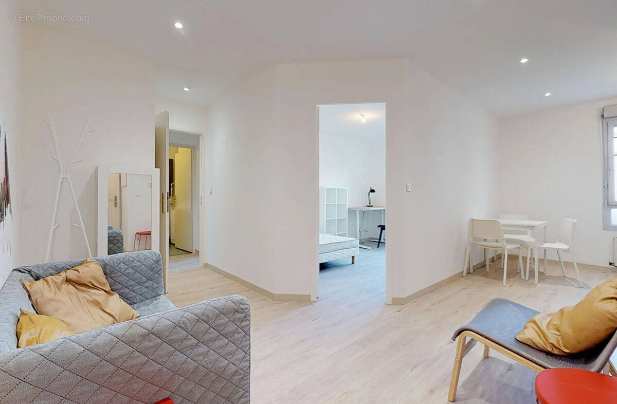Appartement à LYON-8E