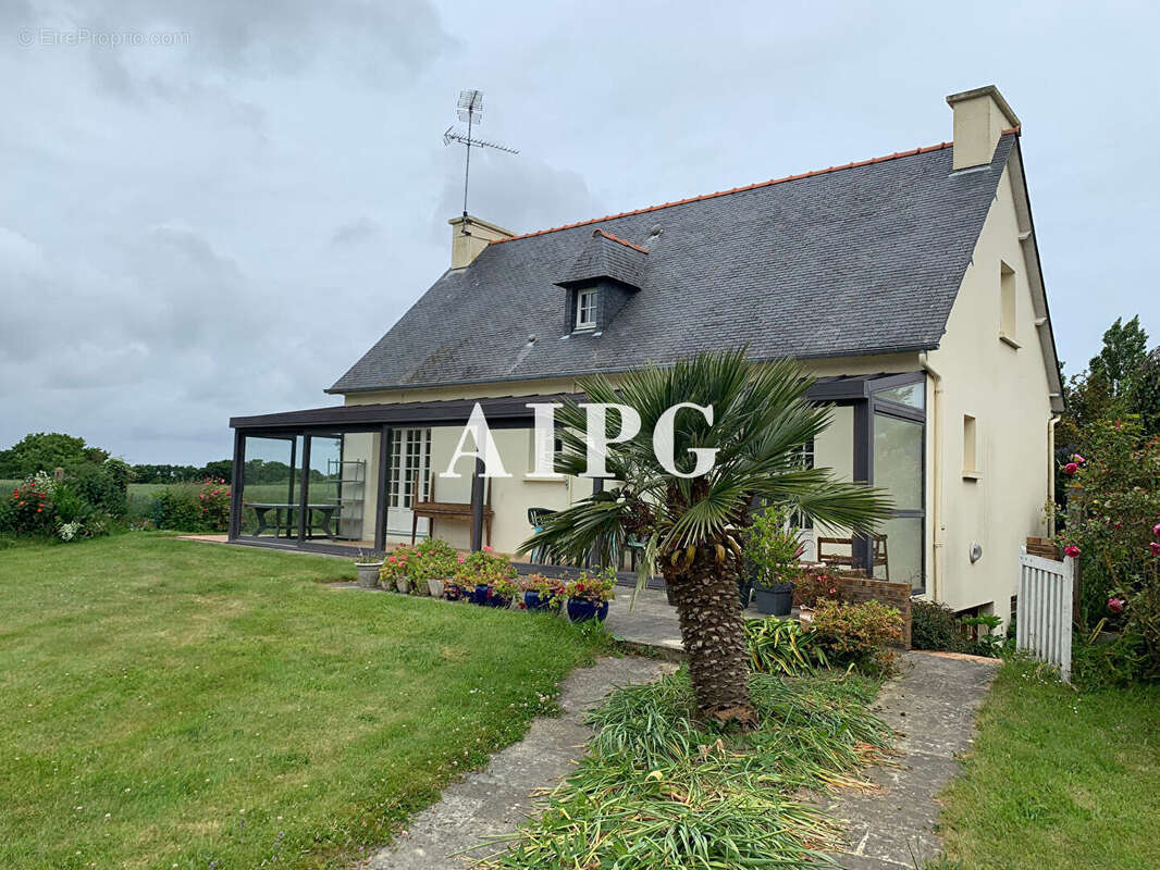 Maison à ETABLES-SUR-MER