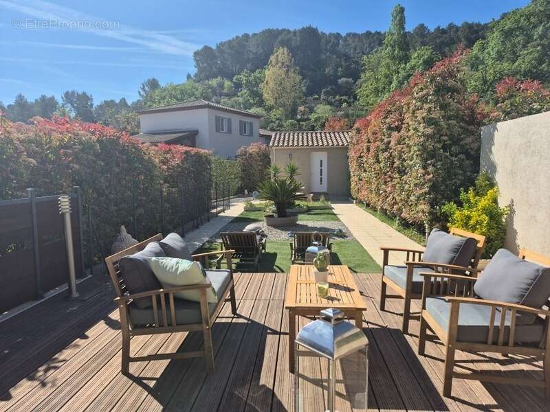 Maison à SOLLIES-VILLE