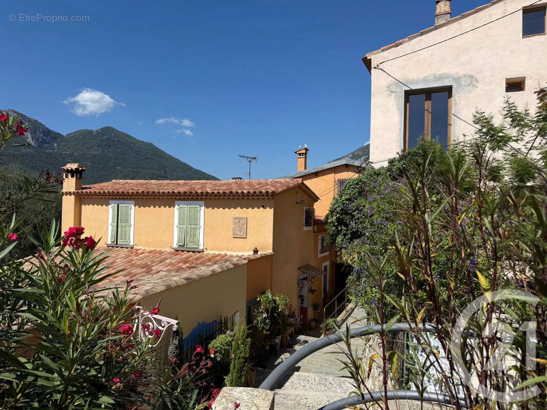 Appartement à CASTELLAR