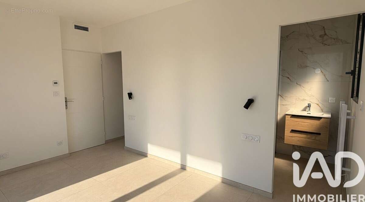 Maison 135 m² à Saint-Pierre-De-Vassols  - photo 8