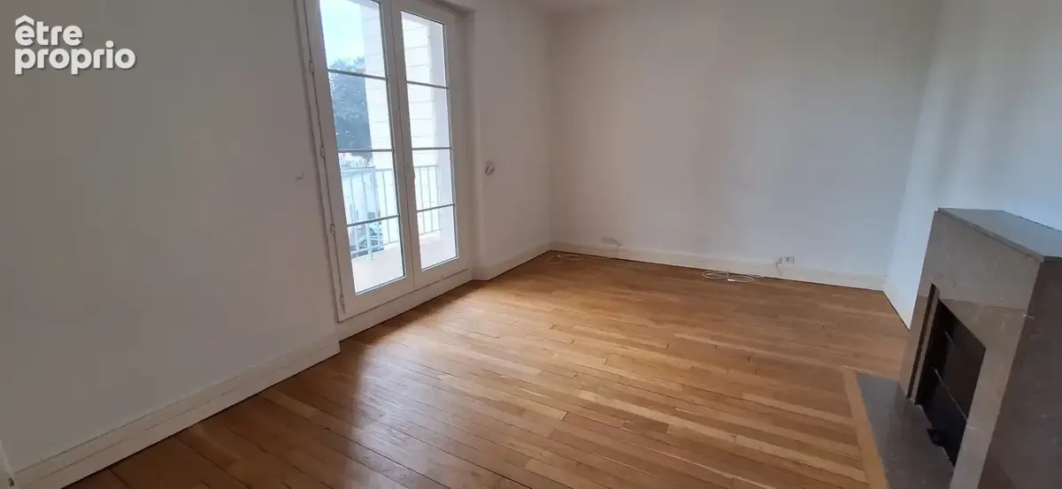 T3 lumineux avec 2 balcons, cave et cellier en centre-ville - photo 6