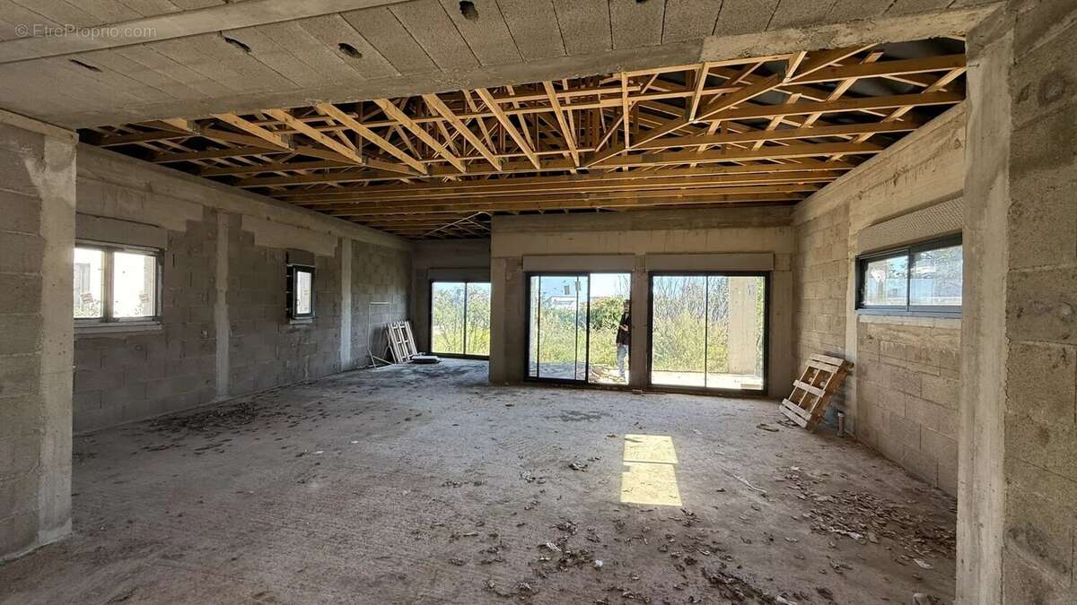 Maison à SANTA-LUCIA-DI-MORIANI