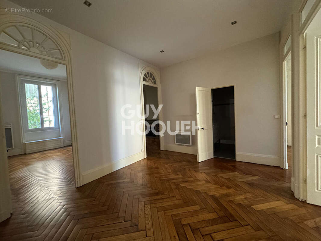 Appartement à LYON-4E
