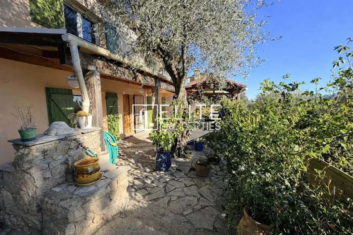 Maison à PEYMEINADE