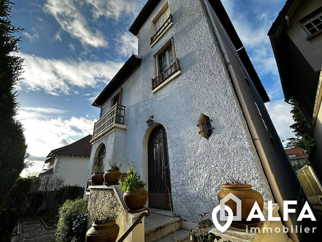 Maison à ENGHIEN-LES-BAINS
