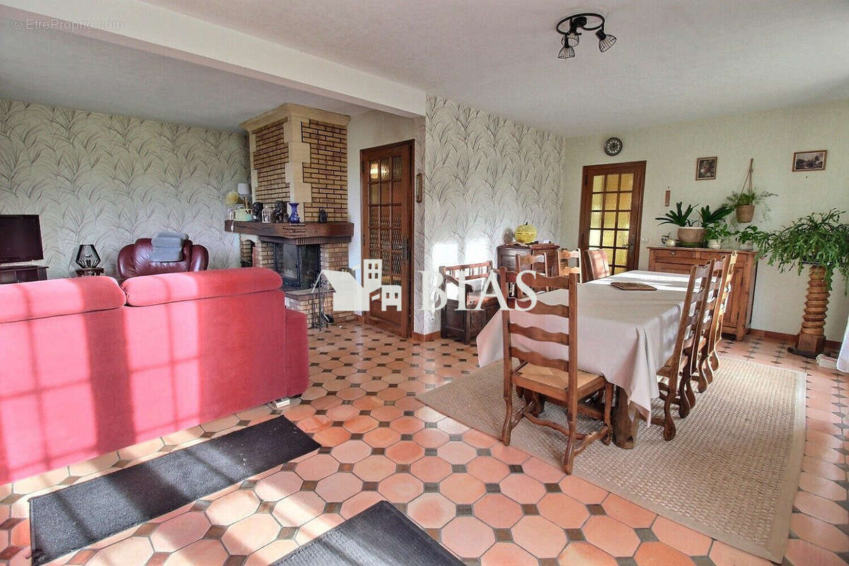 Maison à BOURG-ACHARD