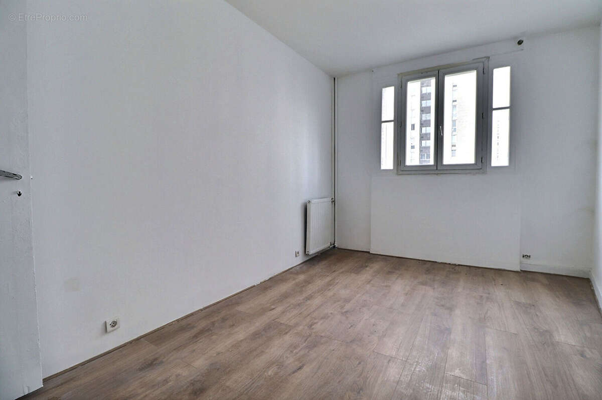 Appartement à AUBERVILLIERS