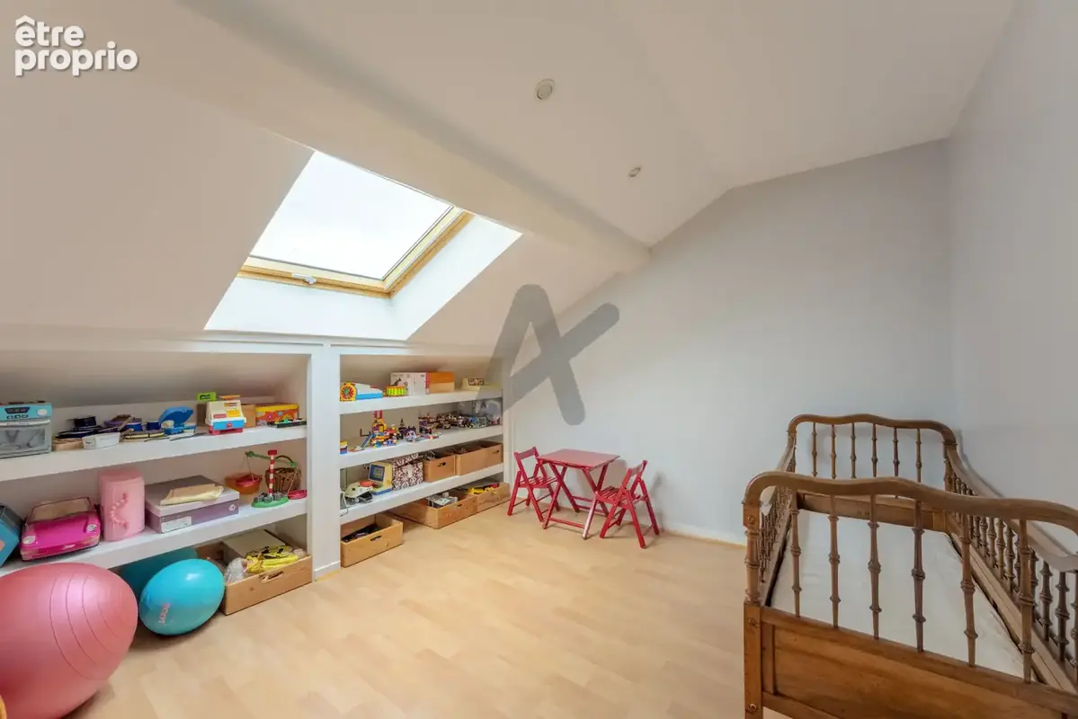 Saint-genis-les- ollieres-maison ancienne-215 m2 - photo 17