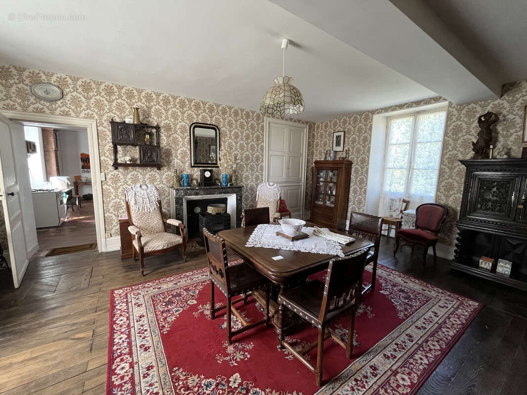 Maison à SAINT-GROUX