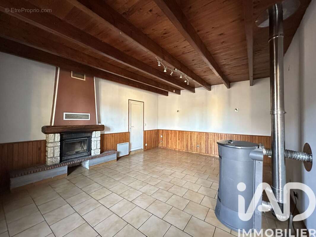 Photo 6 - Maison à MAIRE-LEVESCAULT