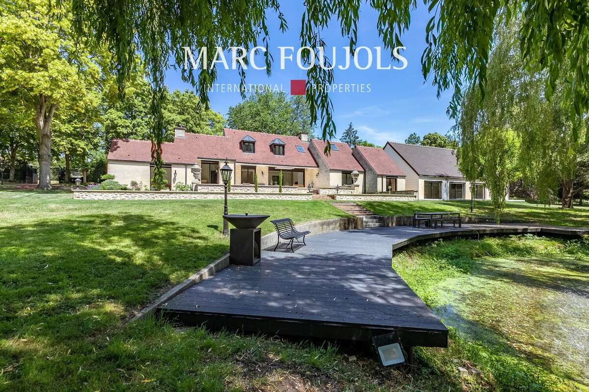 Maison à FONTAINE-CHAALIS