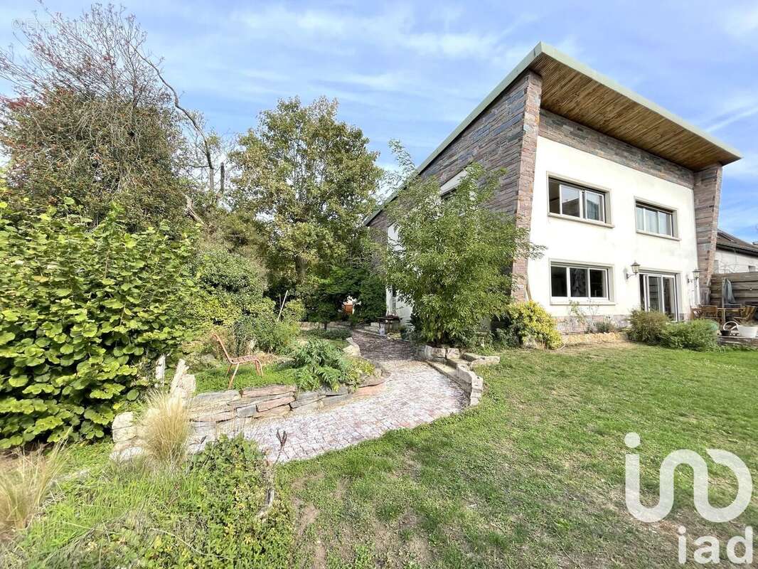 Maison 187 m² à Soisy-Sur-Seine  - photo 3