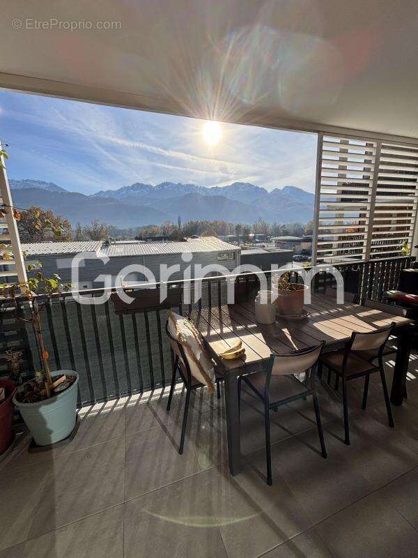 Appartement à CROLLES