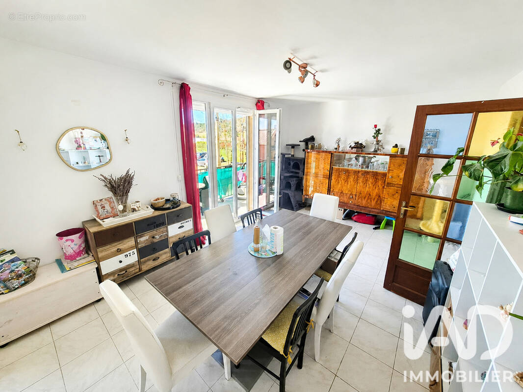 Photo 1 - Appartement à VINON-SUR-VERDON