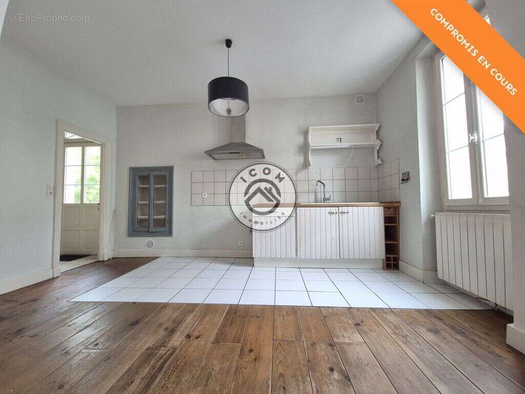 Maison à CAMPAGNE