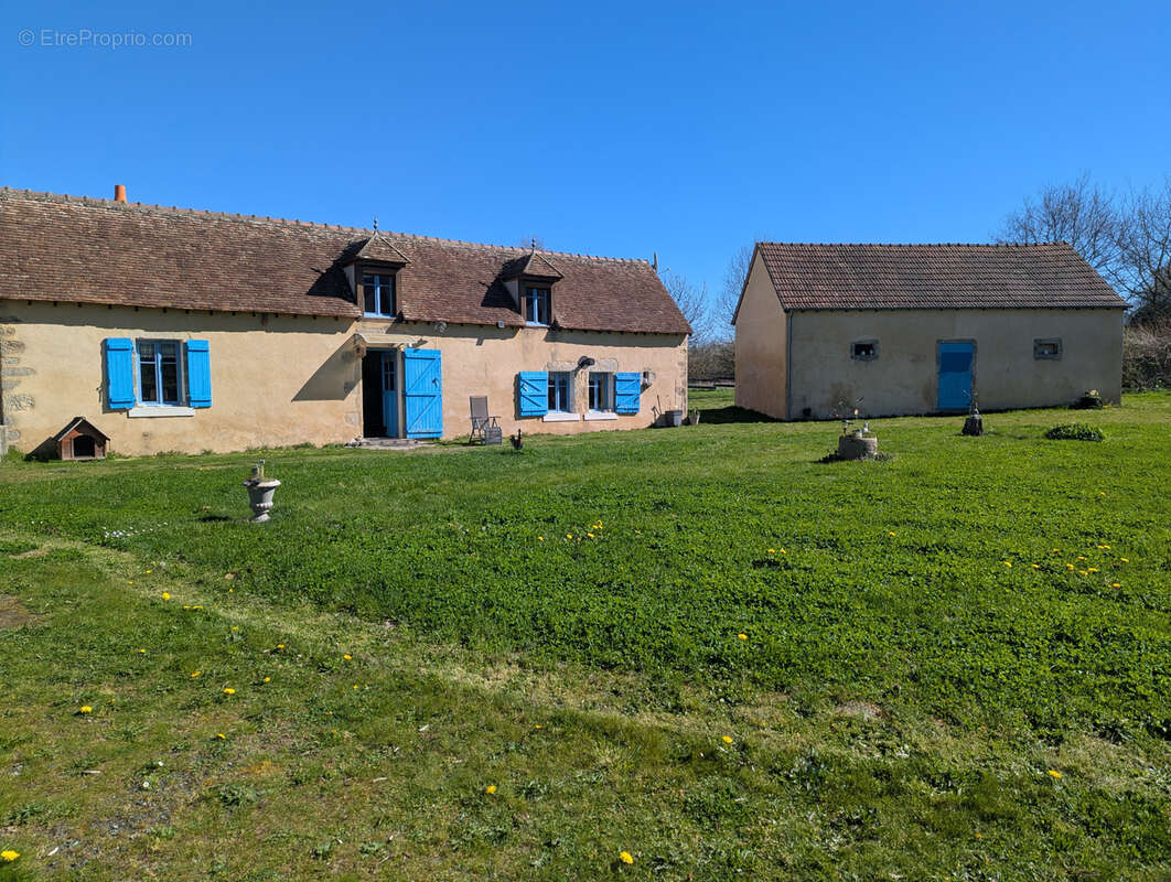 Maison à CHAMPILLET