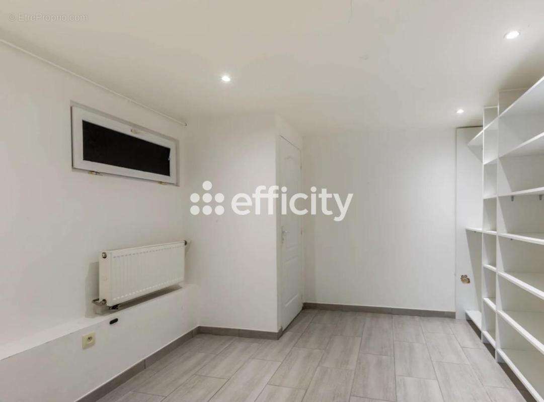 Maison à VAULX-EN-VELIN