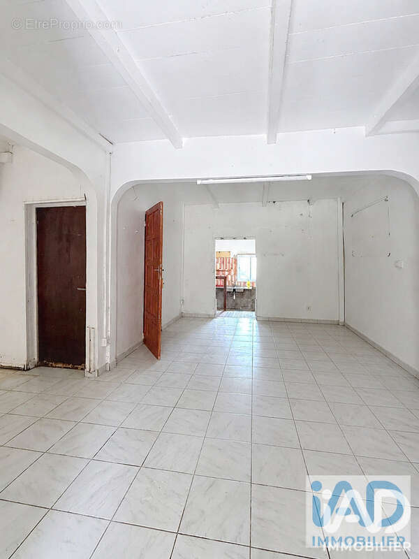 Maison 140 m² à Saint-Claude  - photo 4