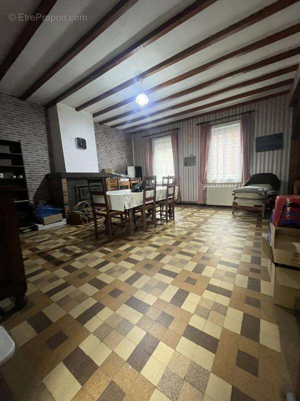 Maison à MONTIGNY-EN-CAMBRESIS