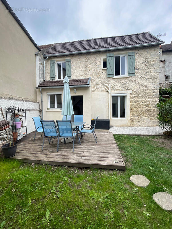 Maison à BENNECOURT